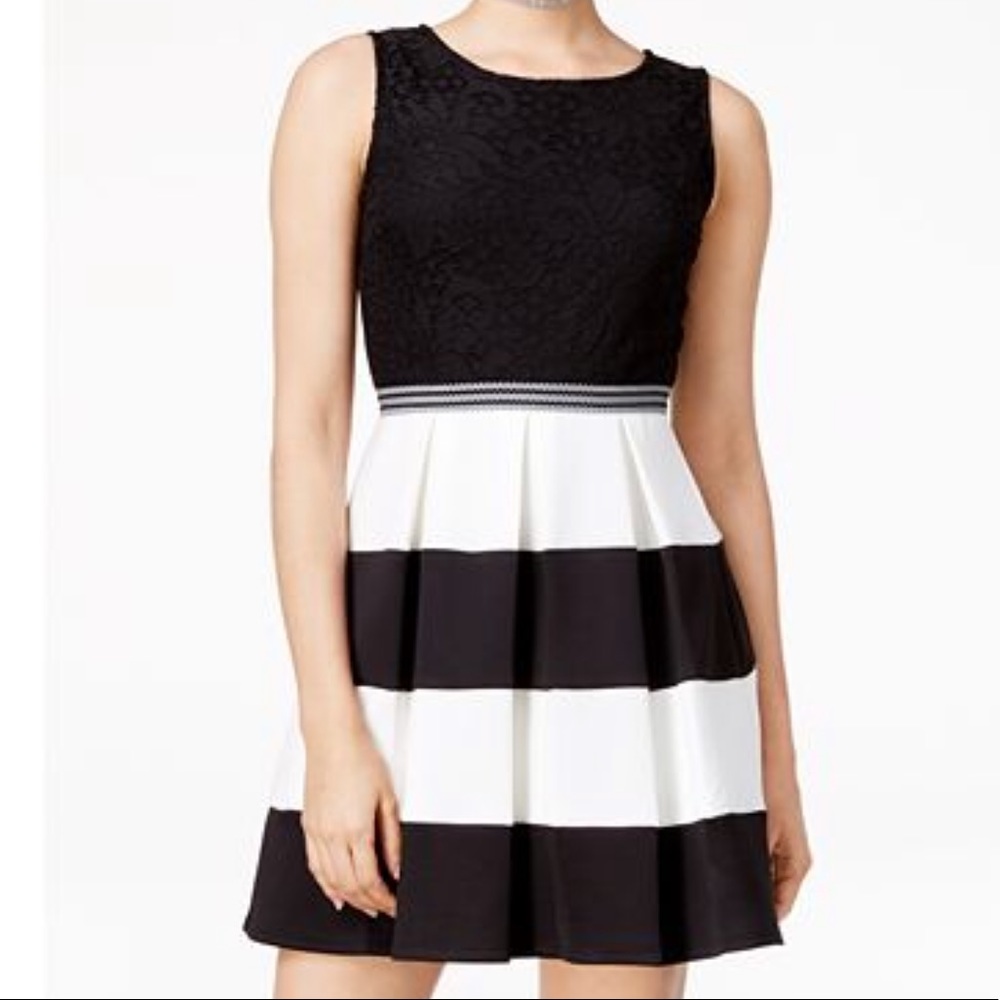 Speechless Juniors’ Lace fit & flare dress, size M